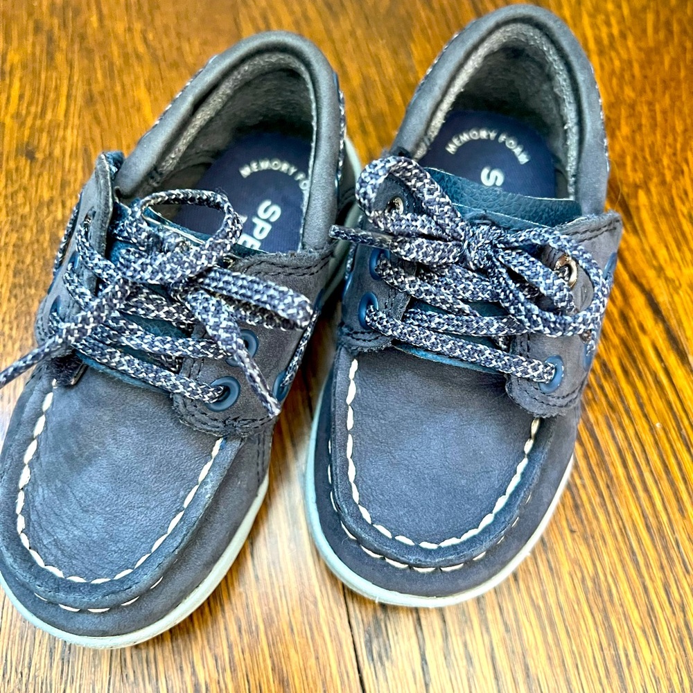 Sperry Navy Nubuck Velcro boat shoe Toddler size 6 EUC